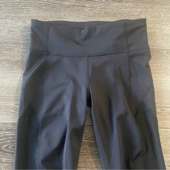 Athleta Mesh‎ Capri leggings Size Small Black - Picture 8 of 10
